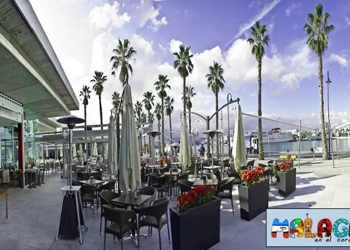 Malaga Downtown And Beach Apartment